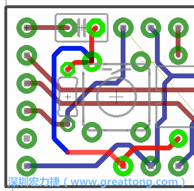 為了要創(chuàng)造一個電路通道，首先要先點擊重置開關(guān)的連結(jié)點進行布線，在電路板的背面繪制線路直到其它線路前的乾淨(jìng)區(qū)域。