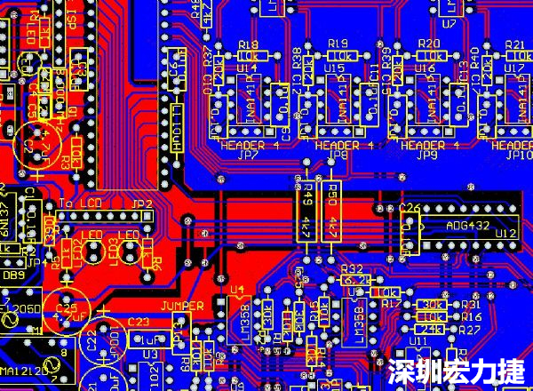 一般產品的PCB設計，多數先決定元件布局，再進行線路連接，于元件位置就先改善干擾問題，再從線路細節著手改善產品。